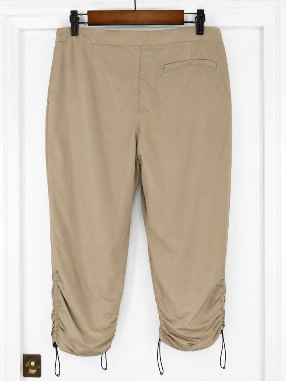 L.L. Bean Women's Supplex Nylon Hiking Capri Pants Tan Khaki Cinch Crop Sz 14 - Picture 2 of 9